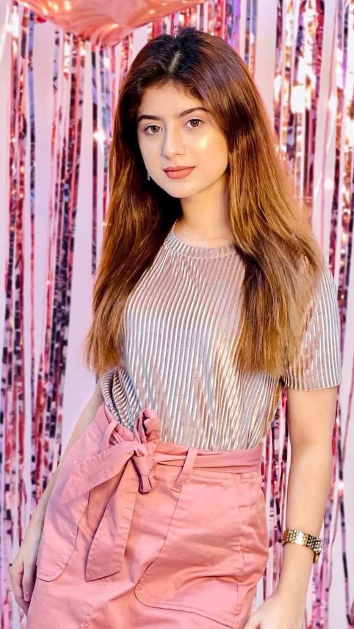 Arishfa Khan — A silver top, a pink skirt and a celebration-ready smile.