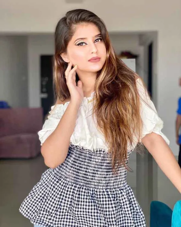 Arishfa Khan — Arishfa Khan — gingham afternoons.