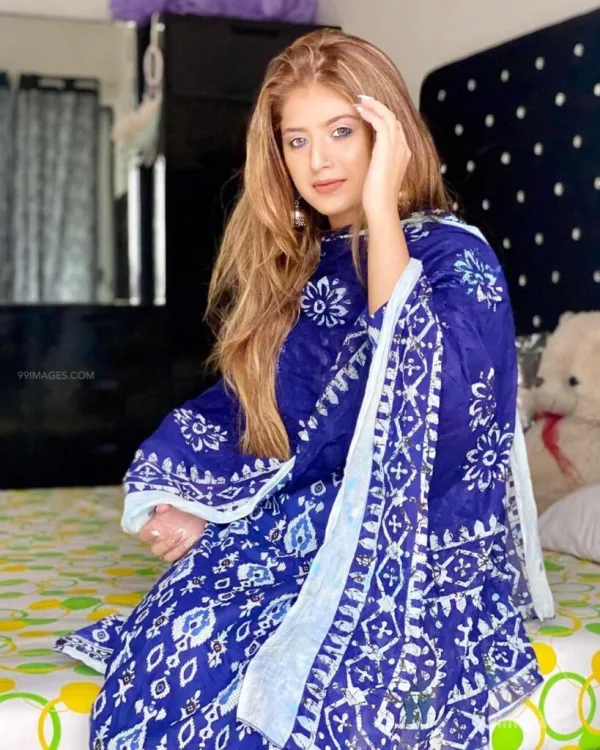 Arishfa Khan — Arishfa Khan — blue, beautifully.
