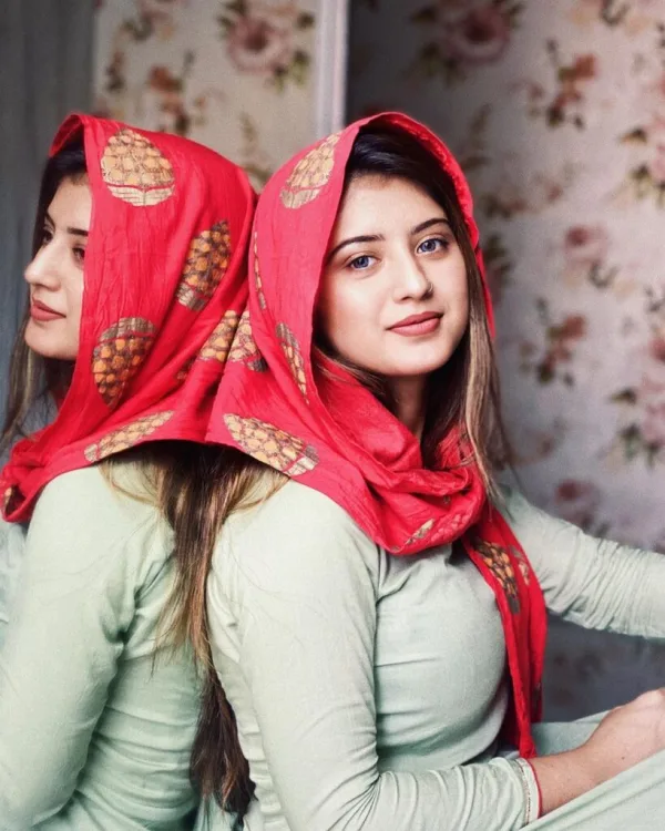 Arishfa Khan — Arishfa Khan — tradition in every detail.