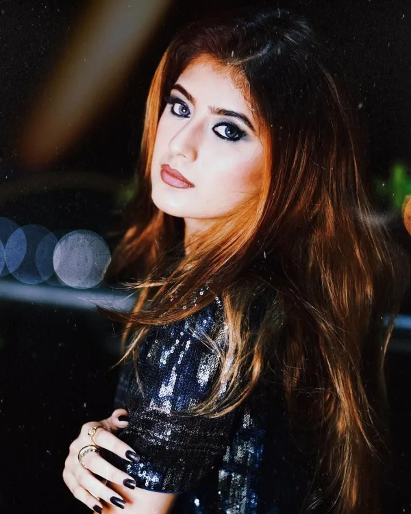 Arishfa Khan — Arishfa Khan — after-hours sparkle · 3.
