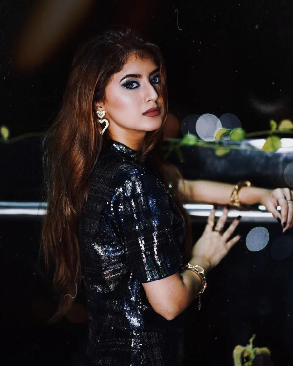 Arishfa Khan — Arishfa Khan — after-hours sparkle · 4.
