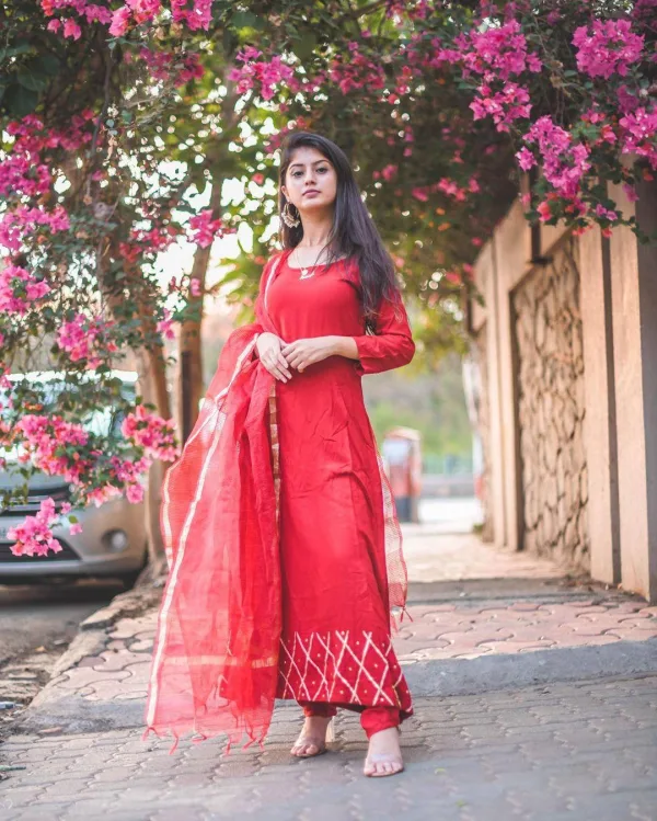 Arishfa Khan — Arishfa Khan — red in bloom.